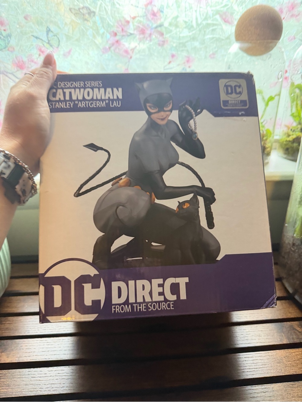 McFarlane DC Design Catwoman statue with box :)